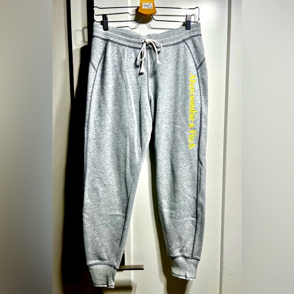 Abercrombie & Fitch gray jogger